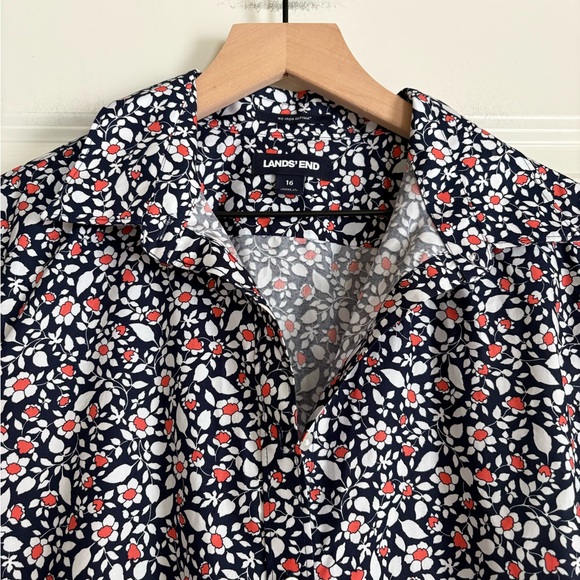 Lands End Women’s Floral Button Down - Picture 3 of 5